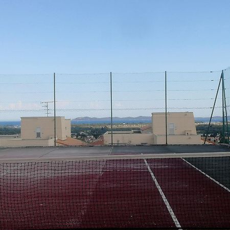 Studio dans résidence avec piscine et tennis Hyères Exterior foto