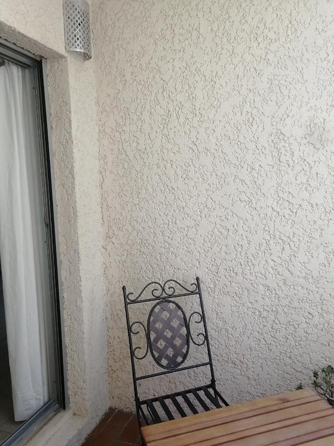 Studio dans résidence avec piscine et tennis Hyères Exterior foto